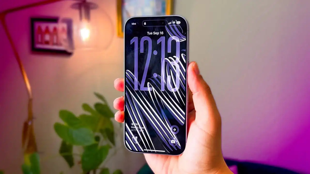 توقعات بتصدر هاتف iPhone 17 من شركة Apple مبيعات الربع الأول
